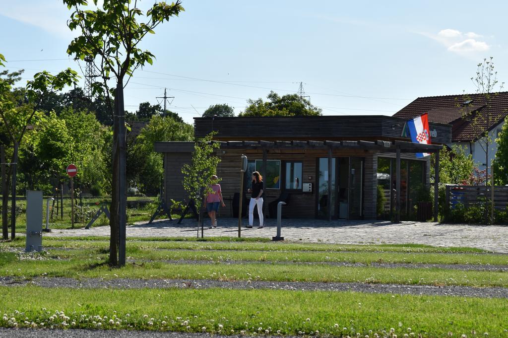 Zagreb Camp Bungalows Rakitje Luaran gambar
